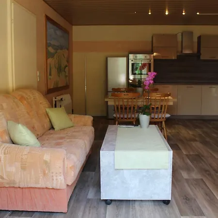 Im Gruenen Diesbar-Seusslitz